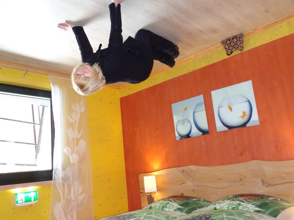 Gasthof - Pension Schamberger นูเคอร์เคน ไบม์ ไฮลิเงน บลูท ภายนอก รูปภาพ