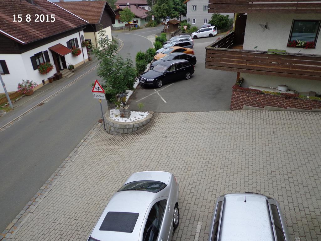 Gasthof - Pension Schamberger นูเคอร์เคน ไบม์ ไฮลิเงน บลูท ภายนอก รูปภาพ